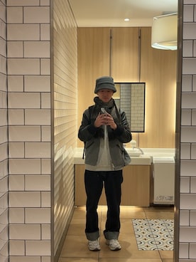 「CAMBIO（カンビオ）のアイテム」を使った、りょーまさん（メンズ・171cm）の冬コーディネート