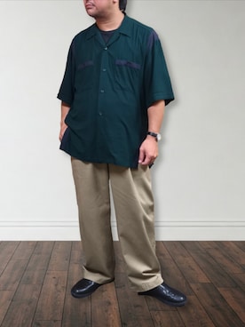 「アイテム（スニーカー）」を使った、肉厚メンズさん（メンズ・177cm・40代）の秋コーディネート