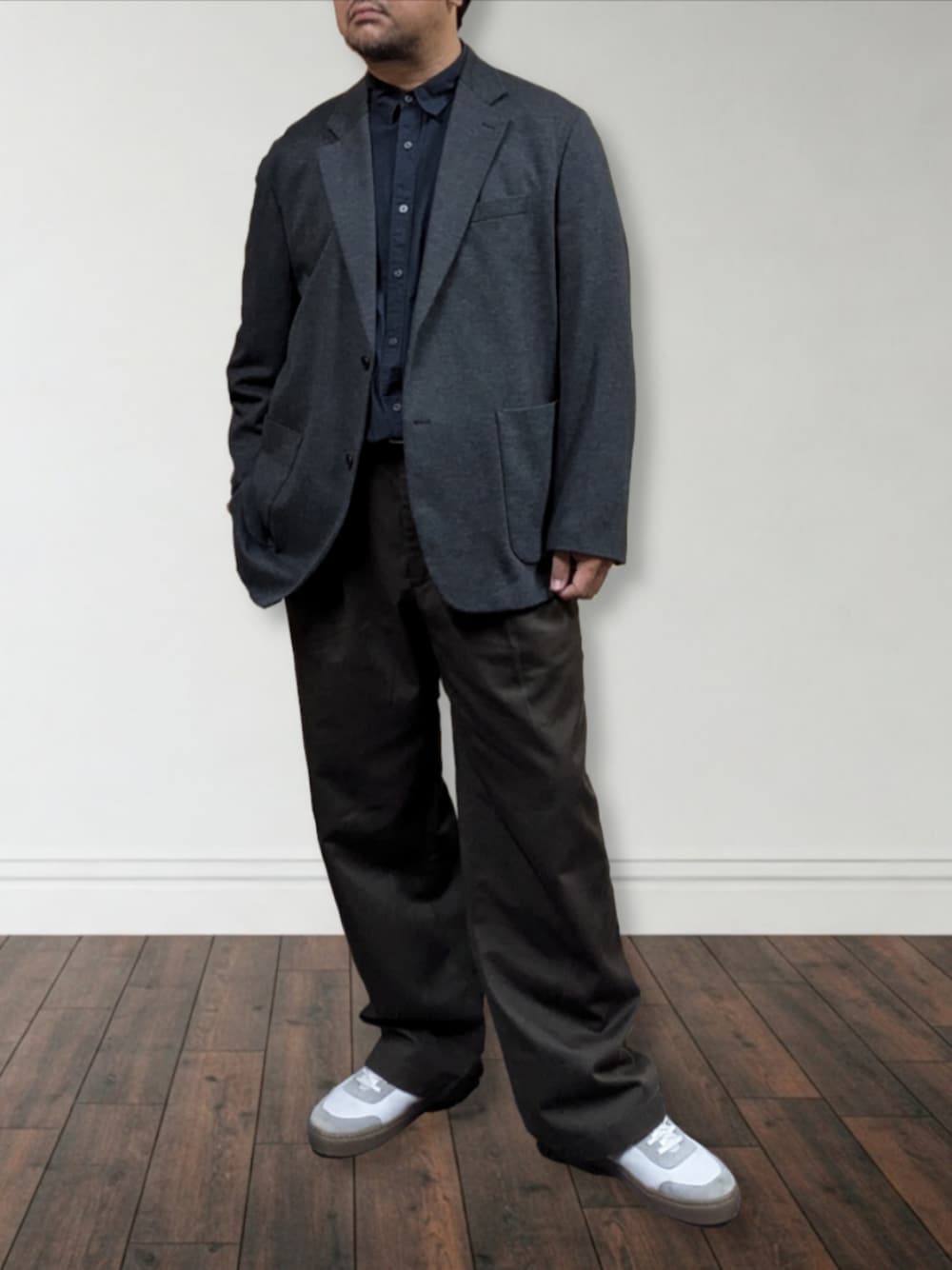 肉厚メンズさんの「エクストラファインコットンブロードオーバーサイズシャツ（長袖）（UNIQLO）」を使ったコーディネートの1枚目の写真