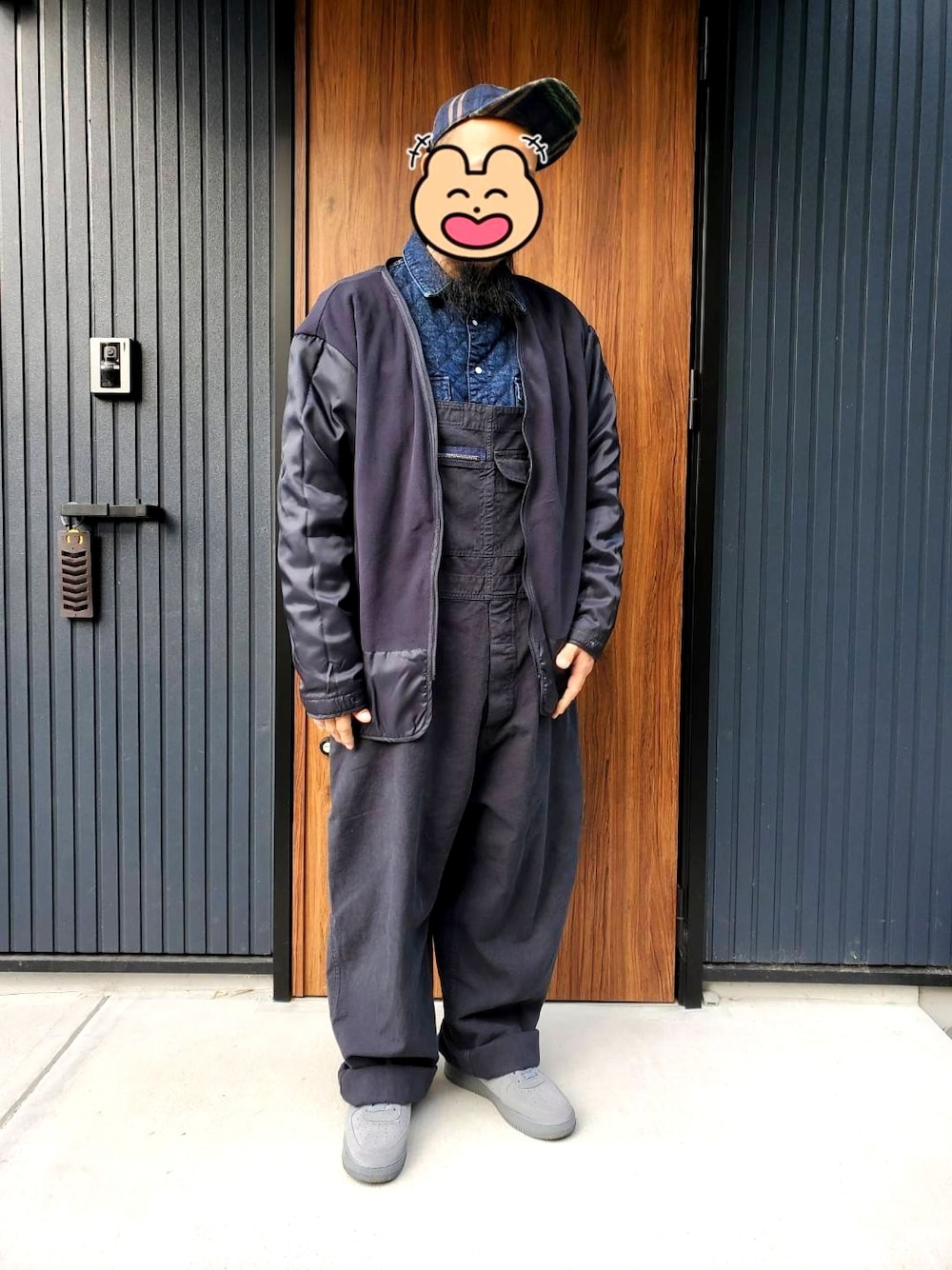 「NIGEL CABOURN、ナイジェルケーボン、ミリタリー、wiper、オーバーオール」｜「Nigel Cabournのアイテム（キャップ、グリーン系）」を使った、ゃまさん（メンズ・183cm）の春コーディネートの1枚目の写真
