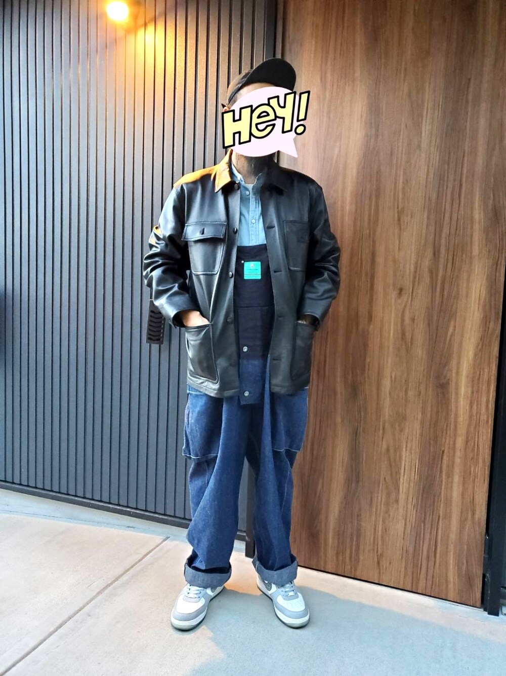 「Nigel Cabourn、ﾅｲｼﾞｪﾙｹｰﾎﾞﾝ、オーバーオール、レザー」｜「Nigel Cabournのアイテム（サロペット/オーバーオール、ブルー系）」を使った、ゃまさん（メンズ・183cm）の秋コーディネートの1枚目の写真