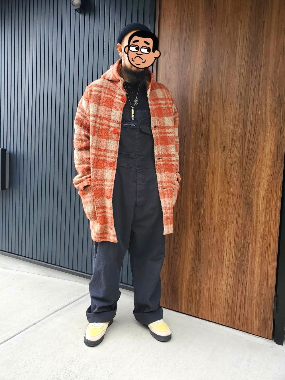 「NIGEL CABOURN、ナイジェルケーボン、オーバーオール」｜「Nigel CabournのBEANIE/LINEN/HighSummer（ニットキャップ/ビーニー、グレー系）」を使った、ゃまさん（メンズ・183cm）の冬コーディネートの1枚目の写真