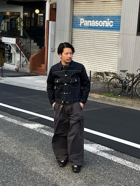 「SCHOTT」｜「アイテム（デニムジャケット）」を使った、Muneki Komiyamaさん（メンズ・174cm）の冬コーディネート