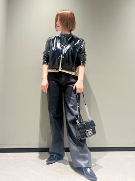 「Tシャツ」｜「アイテム（トップス、ゴールド系）」を使った、Manapiさん（レディース・151cm）の秋コーディネート