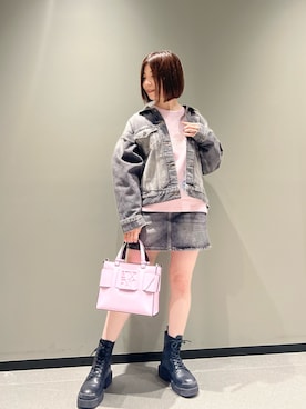 「アイテム（デニムスカート、グレー系）」を使った、Manapiさん（レディース・151cm）の春コーディネート