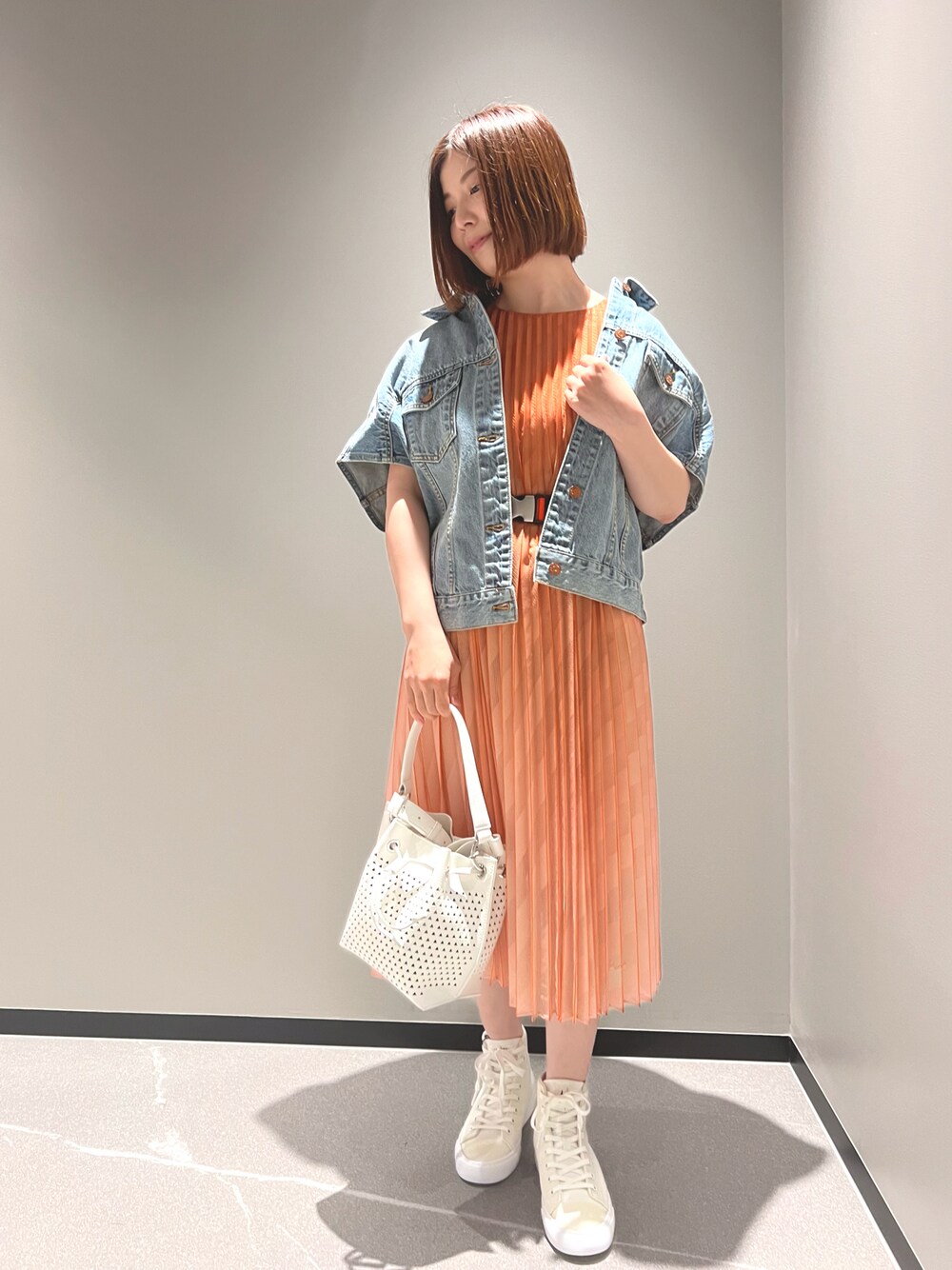 ARMANI EXCHANGE ノースリーブ プリーツワンピース　新品タグ付き ARMANI EXCHANGE（アルマーニエクスチェンジ）の「【A|X