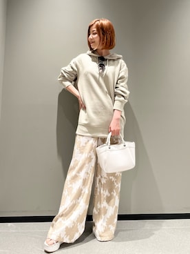 「ARMANI EXCHANGE（アルマーニエクスチェンジ）のアイテム（トップス、グレー系）」を使った、Manapiさん（レディース・151cm）の春コーディネート