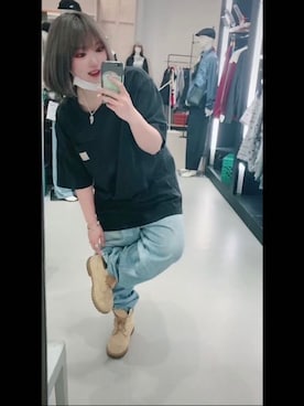 「Carhartt（カーハート）のアイテム（デニムパンツ、ブルー系）」を使った、るるるさん（レディース・158cm）の夏コーディネート