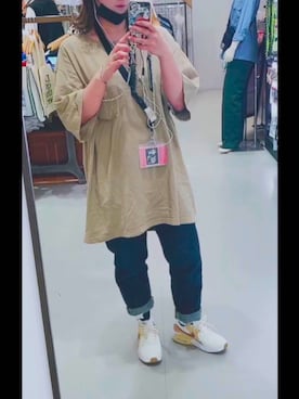 「NIKE（ナイキ）のアイテム（スニーカー、ベージュ系）」を使った、るるるさん（レディース・158cm）の夏コーディネート