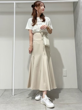 「MERCURYDUO（マーキュリーデュオ）のアイテム（スニーカー）」を使った、仲田桃子さん（レディース・165cm）の夏コーディネート