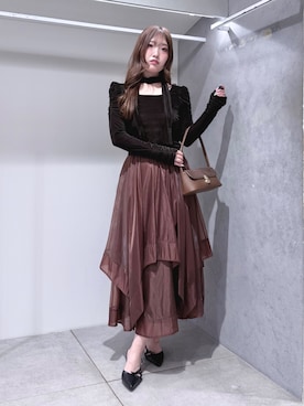 「MERCURYDUO（マーキュリーデュオ）のシアーベロアパワショルチョーカートップス（Tシャツ/カットソー、ブラウン系）」を使った、仲田桃子さん（レディース・165cm）の秋コーディネート