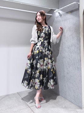 Fifilles Paris 花柄ワンピース カーディガン カーディガン/ボレロを使った「花柄ワンピース」の人気ファッション