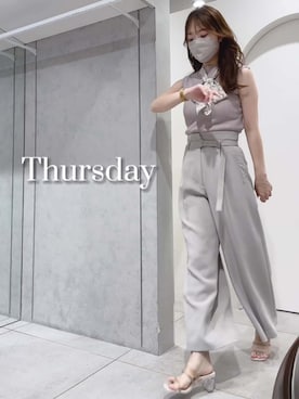 「MERCURYDUO（マーキュリーデュオ）のアイテム（パンツ）」を使った、仲田桃子さん（レディース・165cm）の夏コーディネート