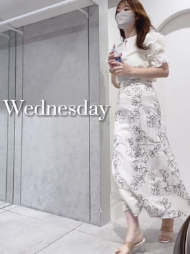 「MERCURYDUO（マーキュリーデュオ）のアイテム（スカート）」を使った、仲田桃子さん（レディース・165cm）の夏コーディネート