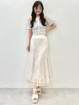 「MERCURYDUO（マーキュリーデュオ）のアイテム（スカート）」を使った、仲田桃子さん（レディース・165cm）の夏コーディネート