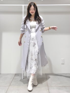 「アイテム（トレンチコート、パープル系）」を使った、仲田桃子さん（レディース・165cm）の春コーディネート