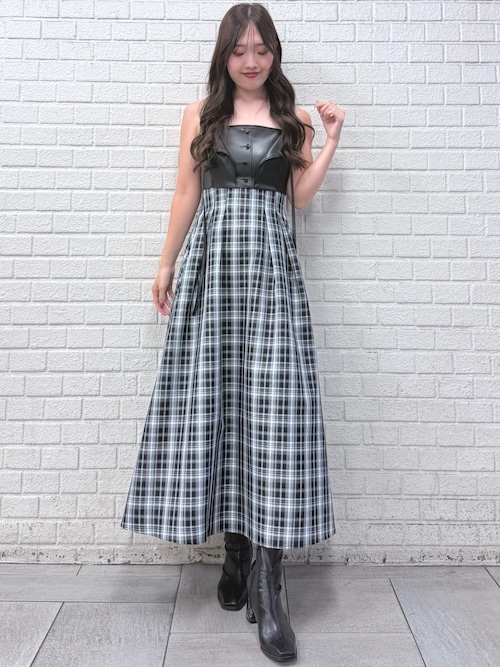 セール】フェイクレザービスチェドッキングキャミワンピース