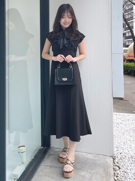 「MERCURYDUO（マーキュリーデュオ）のアコーディオンスクエアBAG（ハンドバッグ）」を使った、仲田桃子さん（レディース・165cm）の春コーディネート