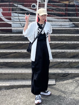 「アイテム（スウェットパンツ）」を使った、ORiさん（レディース・158cm）の春コーディネート