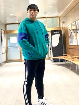 「PUNYUS（プニュズ）のアイテム」を使った、しろくまさん（メンズ・179cm）の秋コーディネート