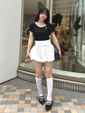 「ミニスカート」｜「アイテム（Tシャツ/カットソー、ブラック系）」を使った、ゆうはさん（レディース・155cm）の夏コーディネート