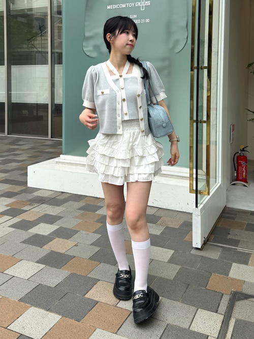 one after another NICE CLAUP - ナイスクラップ ショート丈ニットカーディガン one after another NICE CLAUP/キラキラボタンカーデ｜NICE