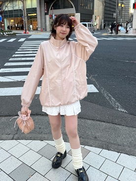「ミニスカート」｜「アイテム（マウンテンパーカー）」を使った、ゆうはさん（レディース・155cm）の冬コーディネート