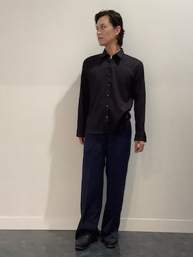 「黒シャツ」｜BRICK HOUSE シャツ工房 福井フェアモール店さん（メンズ・167cm）の秋コーディネート
