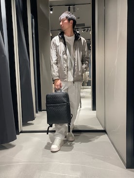 「ARMANI EXCHANGE（アルマーニエクスチェンジ）の【A|X アルマーニ エクスチェンジ】レースアップスニーカー（スニーカー、ホワイト系）」を使った、Yoshiさん（メンズ・181cm）の春コーディネート