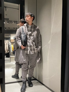 「アイテム（ボディバッグ/ウエストポーチ）」を使った、Yoshiさん（メンズ・181cm）の秋コーディネート