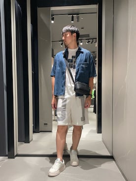 「ARMANI EXCHANGE（アルマーニエクスチェンジ）の【A|X アルマーニ エクスチェンジ】レースアップスニーカー（スニーカー、ホワイト系）」を使った、Yoshiさん（メンズ・181cm）の夏コーディネート