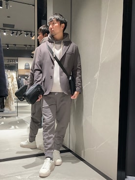 「アイテム（財布/小物、ブラック系）」を使った、Yoshiさん（メンズ・181cm）の冬コーディネート