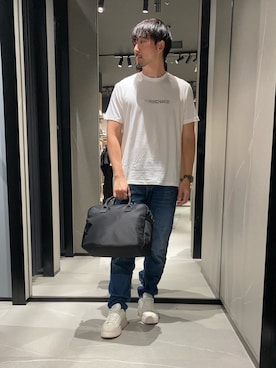 「ARMANI EXCHANGE（アルマーニエクスチェンジ）の【A|X アルマーニ エクスチェンジ】レースアップスニーカー（スニーカー、ホワイト系）」を使った、Yoshiさん（メンズ・181cm）の夏コーディネート