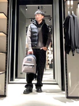 「アイテム（ダウンベスト）」を使った、Yoshiさん（メンズ・181cm）の秋コーディネート