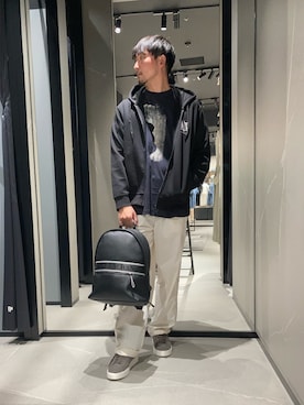 「ARMANI EXCHANGE（アルマーニエクスチェンジ）の【A|X アルマーニ エクスチェンジ】スエード レースアップスニーカー（スニーカー、ベージュ系）」を使った、Yoshiさん（メンズ・181cm）の夏コーディネート