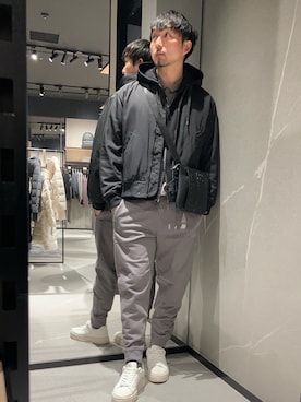 「アイテム（スウェット）」を使った、Yoshiさん（メンズ・181cm・30代）の冬コーディネート