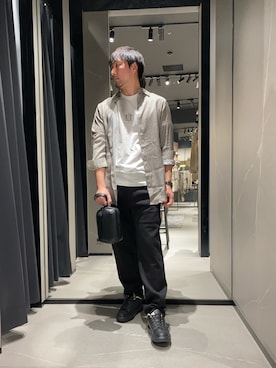 「ARMANI EXCHANGE（アルマーニエクスチェンジ）の【A|X アルマーニ エクスチェンジ】AXロゴ レースアップスニーカー（スニーカー、ブラック系）」を使った、Yoshiさん（メンズ・181cm）の春コーディネート