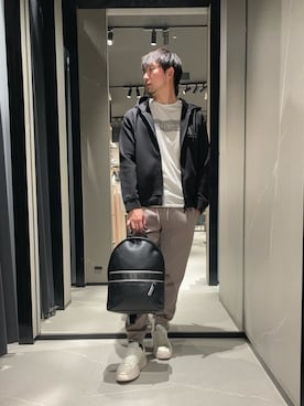 「ARMANI EXCHANGE（アルマーニエクスチェンジ）の【A|X アルマーニ エクスチェンジ】レースアップスニーカー（スニーカー、ホワイト系）」を使った、Yoshiさん（メンズ・181cm）の春コーディネート