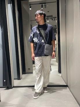 「ARMANI EXCHANGE（アルマーニエクスチェンジ）の【A|X アルマーニ エクスチェンジ】スエード レースアップスニーカー（スニーカー、ベージュ系）」を使った、Yoshiさん（メンズ・181cm）の夏コーディネート