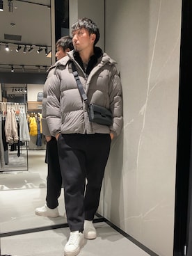 「おでかけコーデ」｜「アイテム（ダウンジャケット/コート）」を使った、Yoshiさん（メンズ・181cm）の冬コーディネート