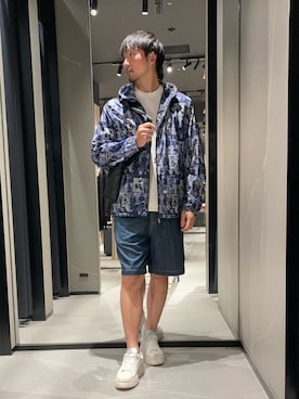 「ARMANI EXCHANGE（アルマーニエクスチェンジ）の【A|X アルマーニ エクスチェンジ】レースアップスニーカー（スニーカー、ホワイト系）」を使った、Yoshiさん（メンズ・181cm）の夏コーディネート