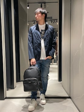 「ARMANI EXCHANGE（アルマーニエクスチェンジ）の【A|X アルマーニ エクスチェンジ】レースアップスニーカー（スニーカー、ホワイト系）」を使った、Yoshiさん（メンズ・181cm）の春コーディネート