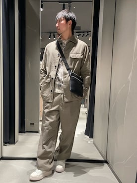 「ARMANI EXCHANGE（アルマーニエクスチェンジ）の【A|X アルマーニ エクスチェンジ】レースアップスニーカー（スニーカー、ホワイト系）」を使った、Yoshiさん（メンズ・181cm）の春コーディネート