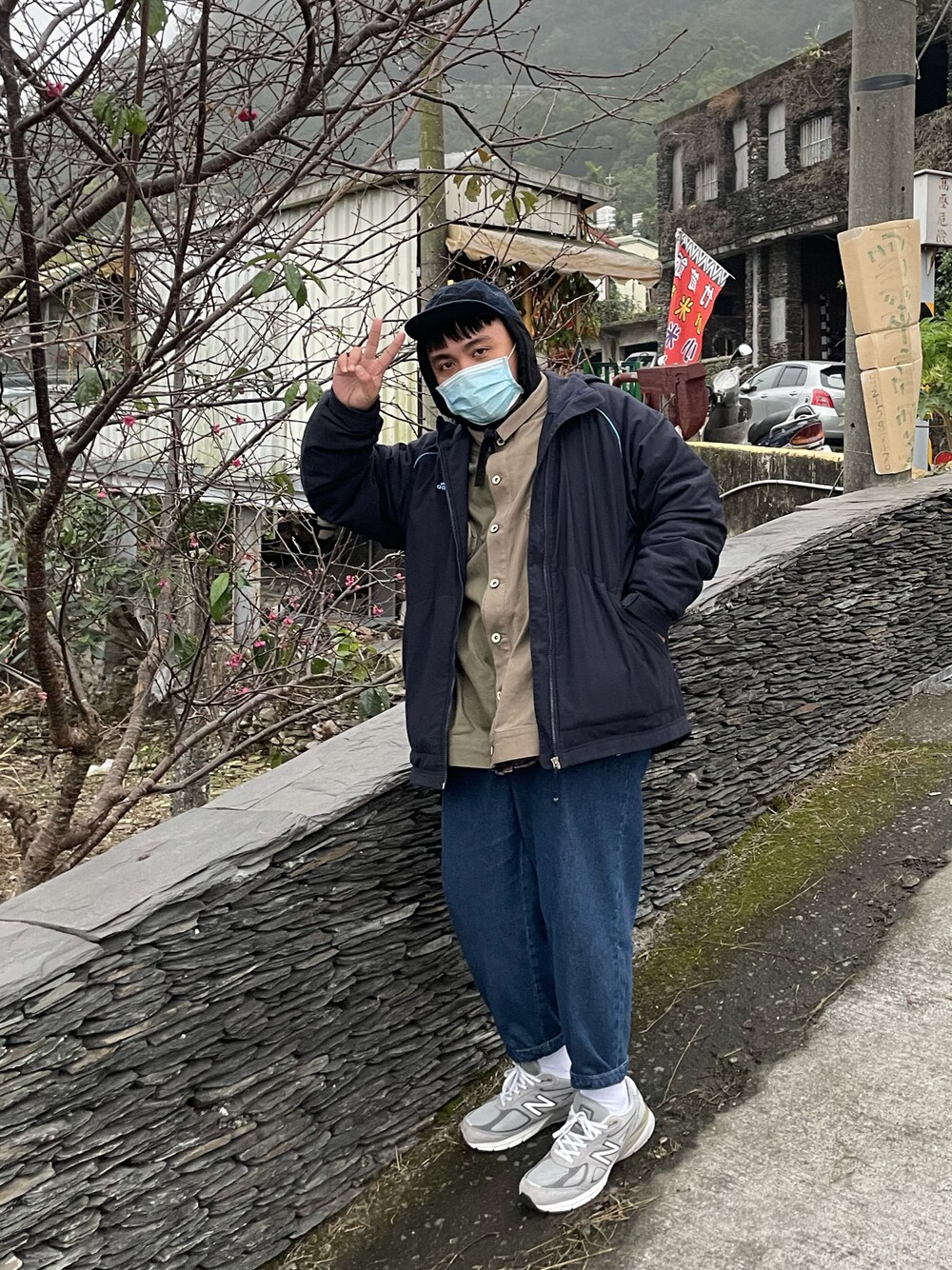 「REMIX、GU、woden、adidas」｜「NEW BALANCEのアイテム（シューズ、グレー系）」を使った、yiiio8eoさん（メンズ・164cm）の春コーディネートの1枚目の写真