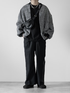 glowさんの「SHRINK EMBOSS LEATHER BODY BAG」を使ったコーディネート