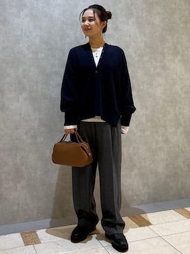 「SHIPS（シップス）のアイテム（Tシャツ/カットソー）」を使った、源さん（レディース・150cm）の秋コーディネート