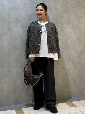 「SHIPS（シップス）のアイテム（Tシャツ/カットソー）」を使った、源さん（レディース・150cm）の秋コーディネート