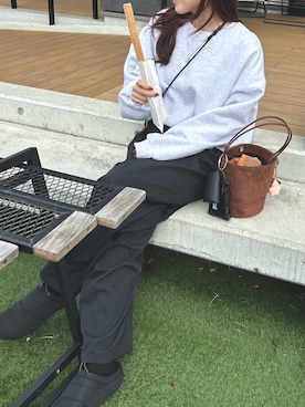 「アイテム（スリッポン）」を使った、kaoruozwさん（レディース・167cm）の秋コーディネート