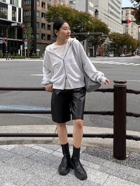 「アイテム（パーカー）」を使った、hanaettttyさん（レディース・156cm）の秋コーディネート