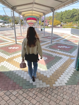 「GU（ジーユー）のアイテム（デニムパンツ、ブルー系）」を使った、miiさん（レディース・165cm）の春コーディネート